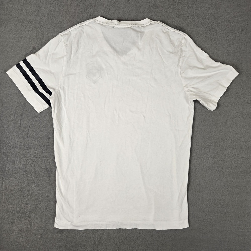 Victorinox T‎ Shirt Mens Medium White Crest Logo Casual 100% Cotton Swiss - Picture 2 of 7
